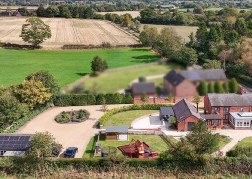 The application site is a residential garden at Brownlow Heath Farm (Credit: Hough Architecture)