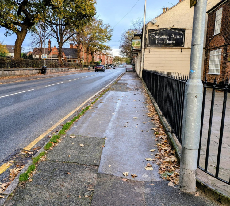 Police say there were no reports of any injuries following a two vehicle accident in Crewe Road today. (Photo: Nub News)