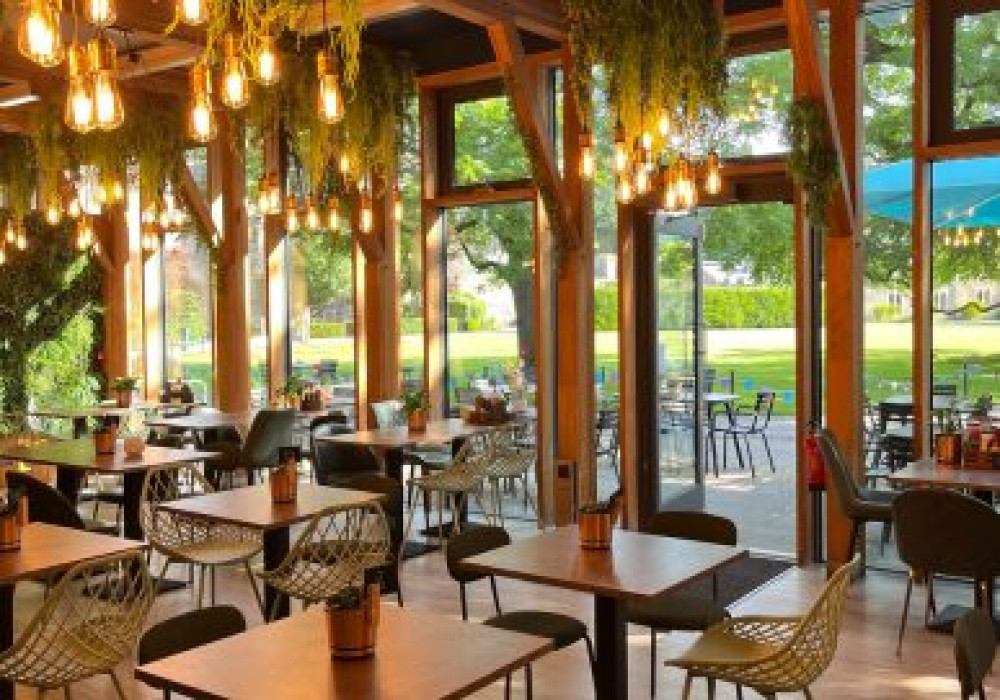 The Bishop’s Table café in Wells wins the 2025 VisitEngland Quality Accolade for excellence in food, service, and visitor experience.