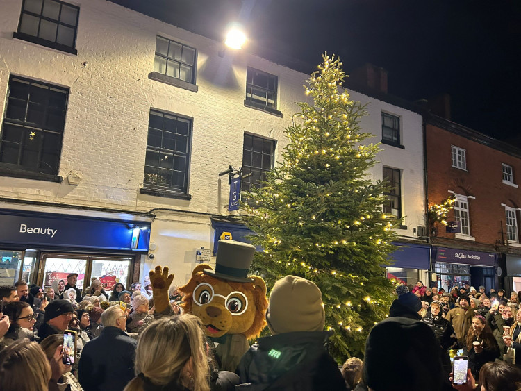 Crowds assembled on Ashby Market Street for the Christmas Light Switch On (Photo: Grace Kennington)