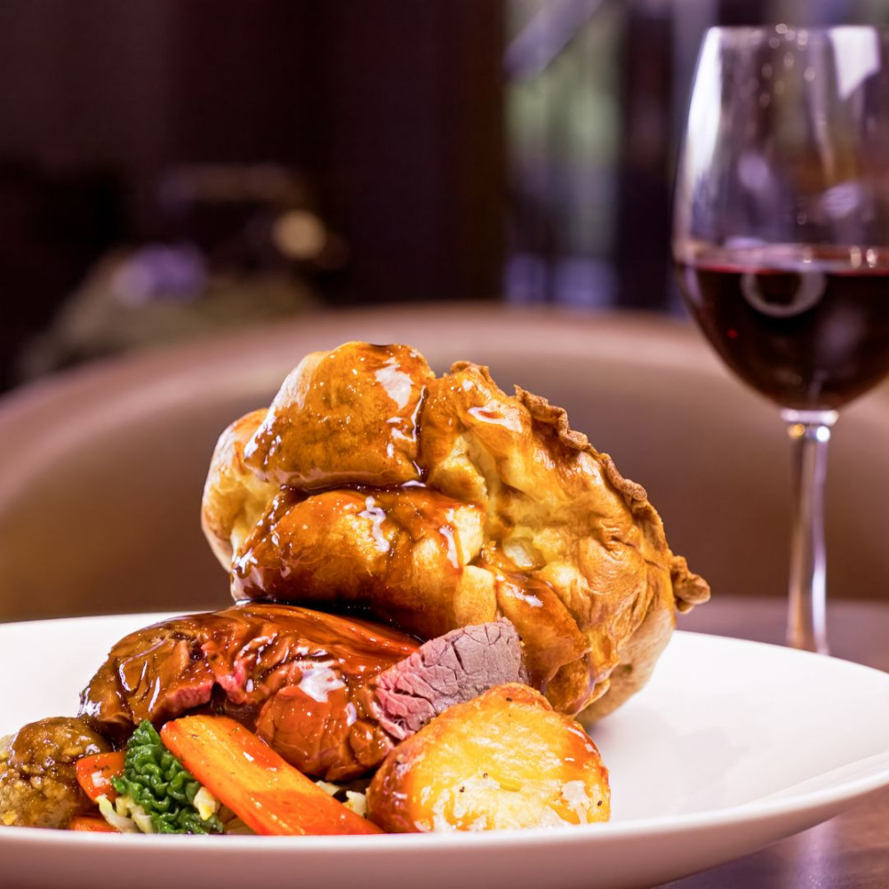 Fantastic Sunday Social carvey on December 14th at Waterside Hotel & Leisure Club. (Photo: Waterside Hotel & Leisure Club) 