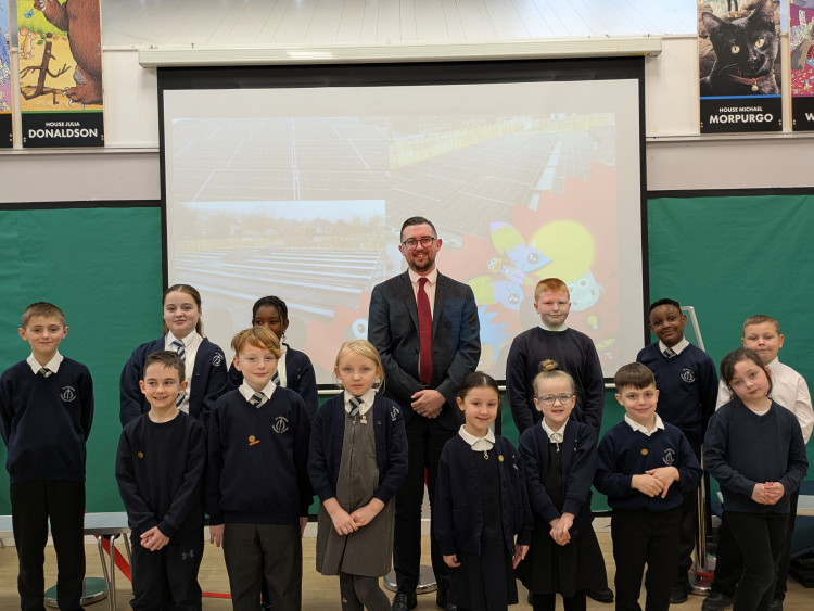 More parents in Crewe and Nantwich could save up to £450 and 95 hours per year, as Labour’s free breakfast club is set to target less well-off areas (Photo Supplied).