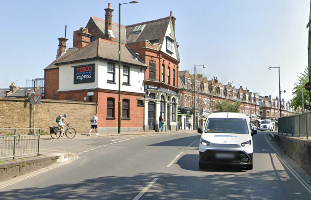 Temporary traffic lights are in place on Heath Road as Cadent Gas carries out emergency repairs following a gas escape near the junction with Colne Road (credit: Google Maps).