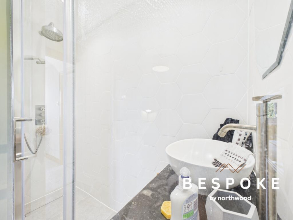 En suite (Credit: Bespoke by Northwood)