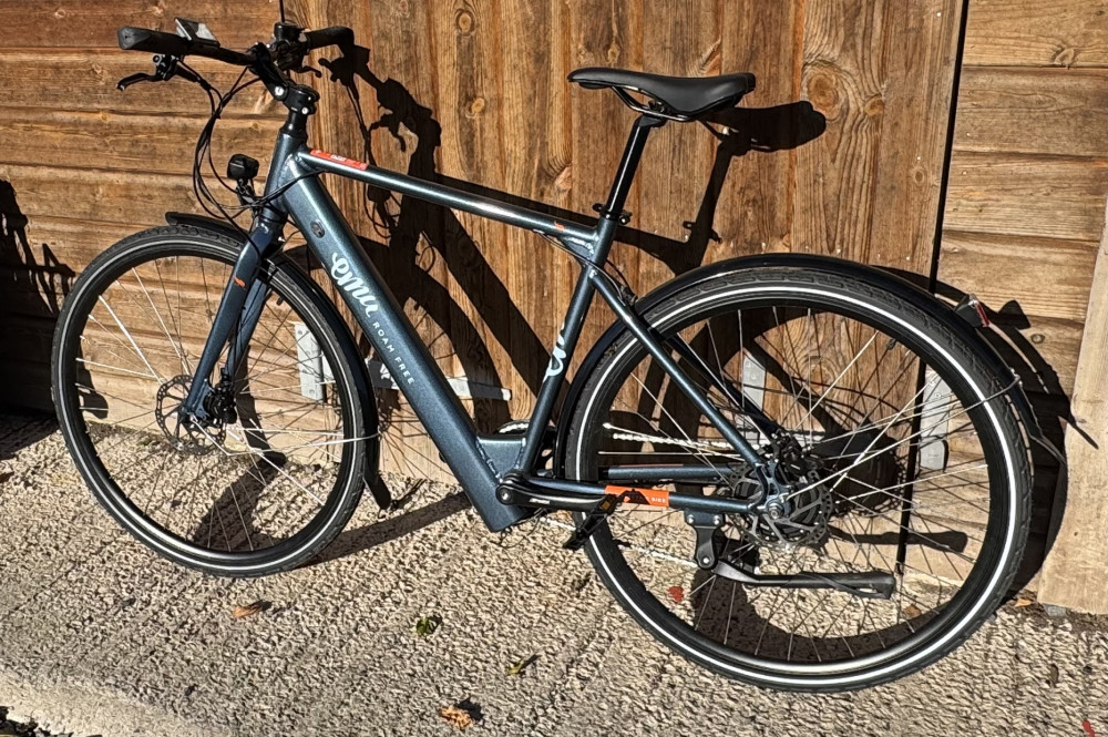 This electric bike with only delivery miles cost more than £1,000 and will be on sale for £500