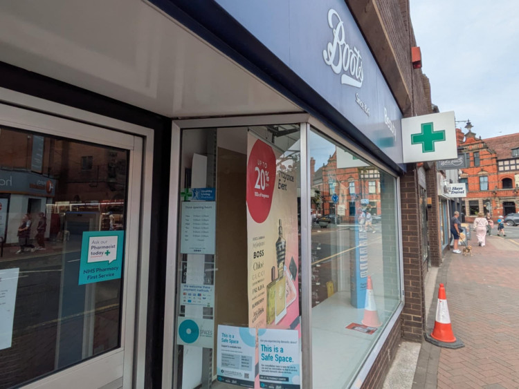 Looking for a job? Check out our guide. (Photo: Nub News)  