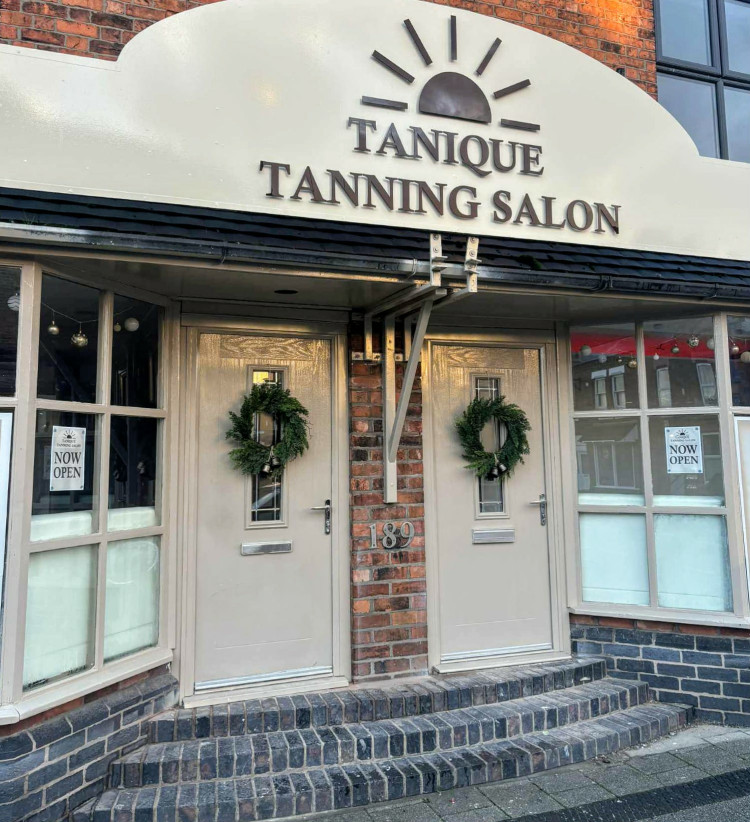 Tanique Tanning launched at 189-191 Nantwich Road on Saturday 29 November (Photo: Nub News).
