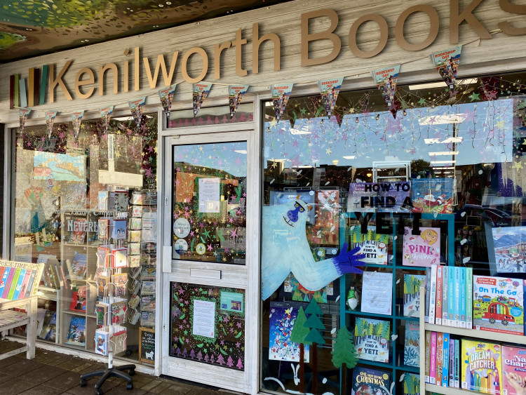 Christmas has arrived at Kenilworth Books! (Image by Nub News)