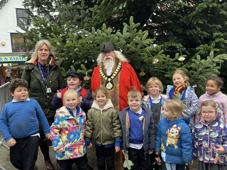 Glastonbury’s St John’s Infant School hosts a festive Christmas Fair on Friday, 5 December.