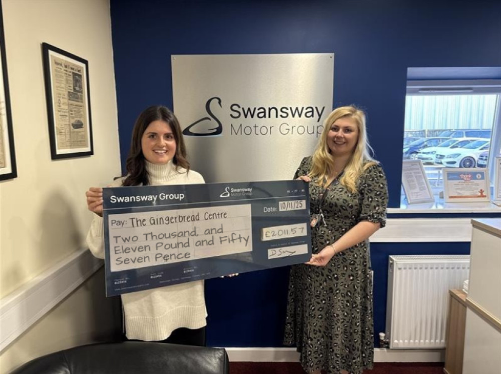Emma Goodall (left), Dealership Marketing Manager at Swansway Motor Group alongside Jess Druce (right), Fundraising Manager at Gingerbread Family Support (image via Swansway)