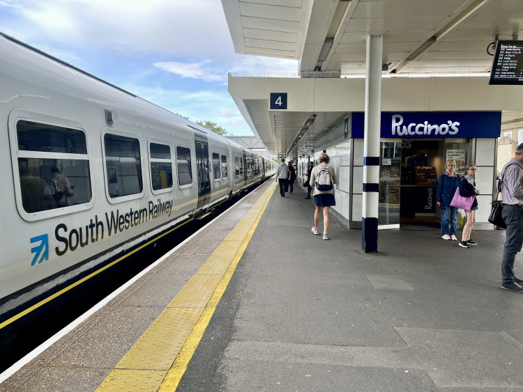 A fatal incident at Wimbledon station has led to disruption on South Western Railway services through Twickenham (credit: Nub News).