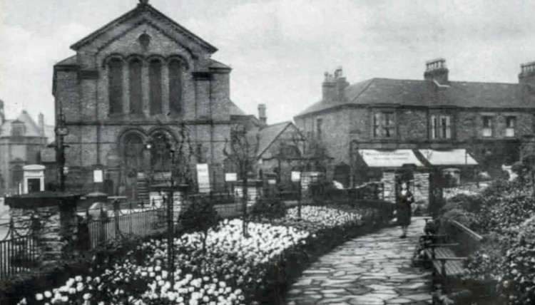 A rare photo of Jubilee Gardens on Hightown in Crewe, created in 1927 to celebrate r0 years of the town being incorporated (Photo: YouTube).