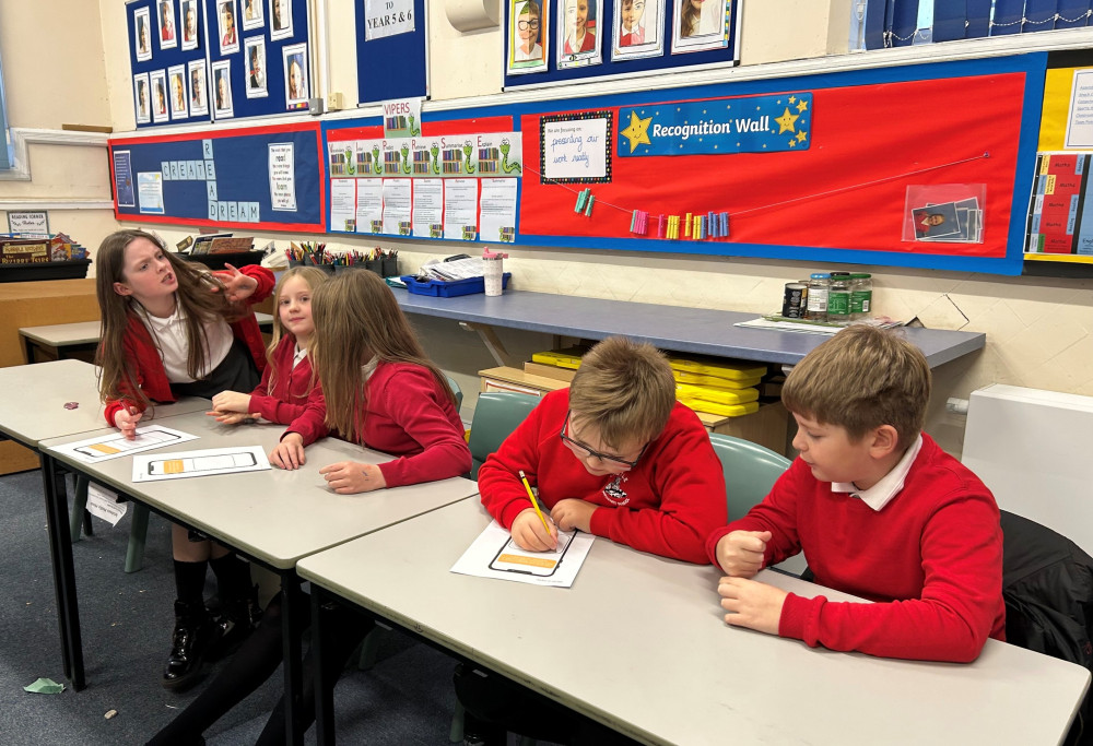Castle Primary School pupils taking part in the White Ribbon workshop (Credit: CTC)