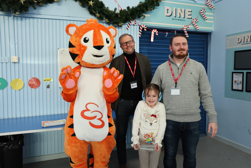 Todd the Tiger, Everybody trustee Alex Taylor, Arla-Mae Morrey and her dad, Ashley (Credit: Everybody Health & Leisure)