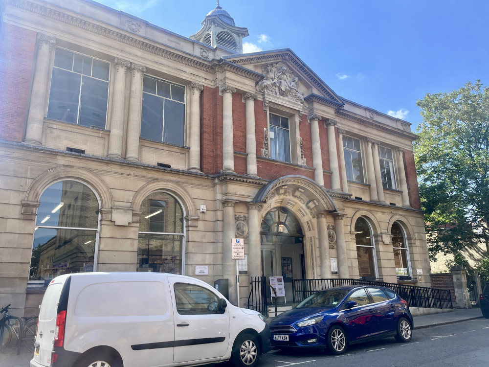 Twickenham Library is shut for the day while staff carry out a stocktake, with residents advised to use nearby libraries in Richmond, Whitton or Teddington (credit: Twickenham Nub News).