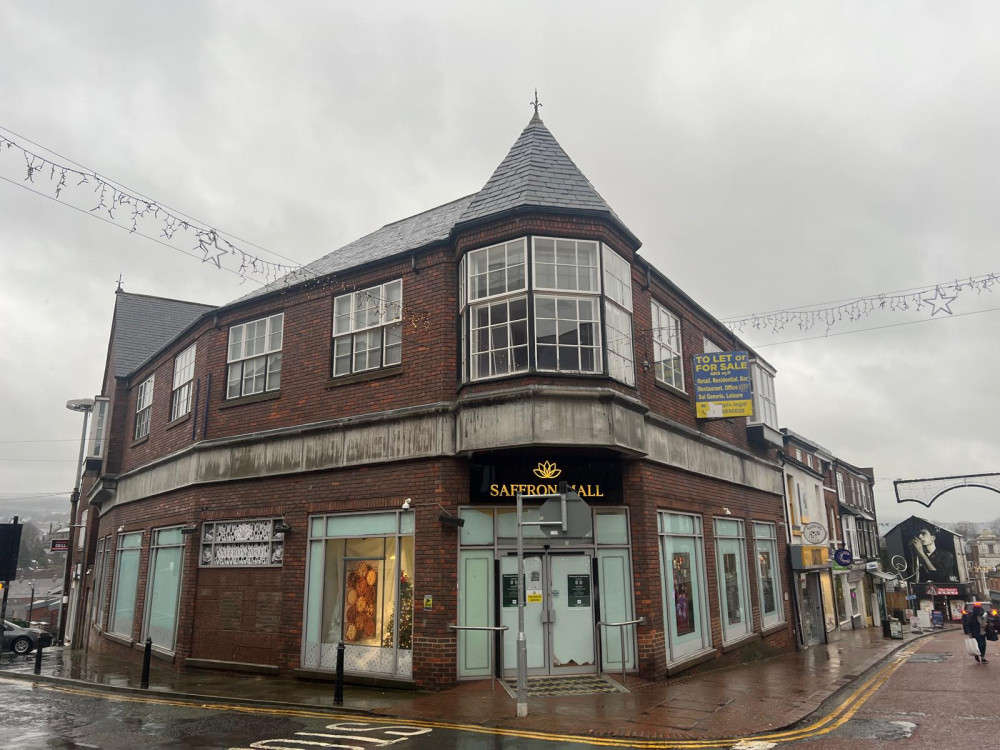 Cheshire East Council has approved plans to convert the former Lloyds bank in Macclesfield (Credit: Nub News)