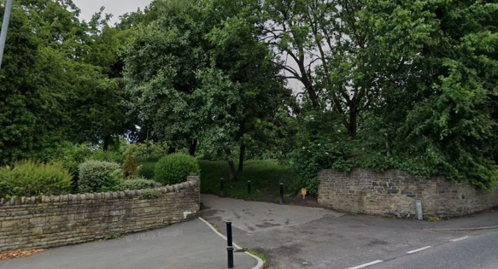 Claims that 800 asylum seekers would be housed in St Thomas' Park in Stockport are untrue (Image - Google Maps)