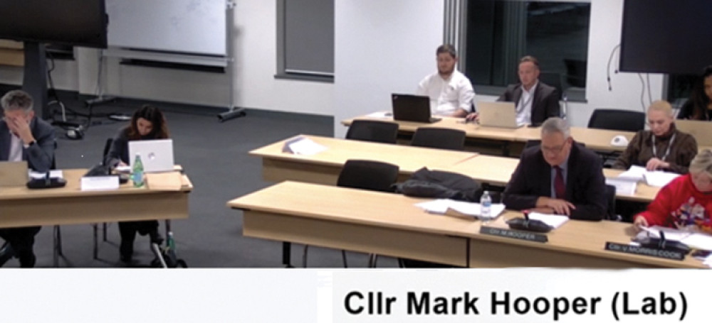 Cllr Mark Hooper presenting a report to Thurrock Council's cabinet.