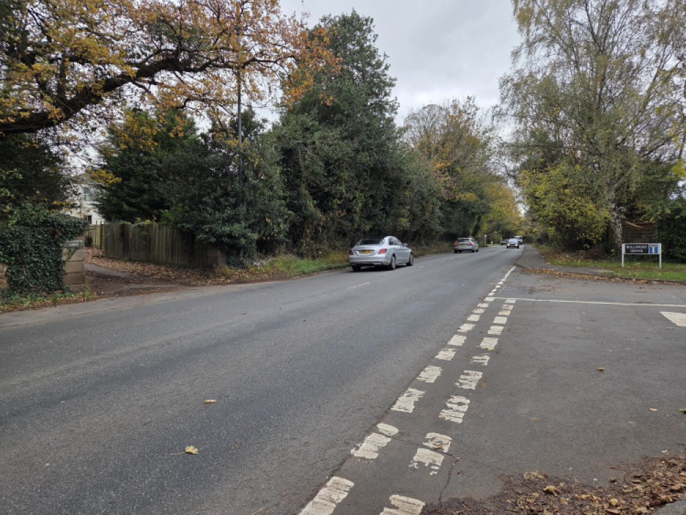 Residents are calling for a safe crossing on Leamington Road, and for the speed limit to be reduced to 30mph (image supplied)