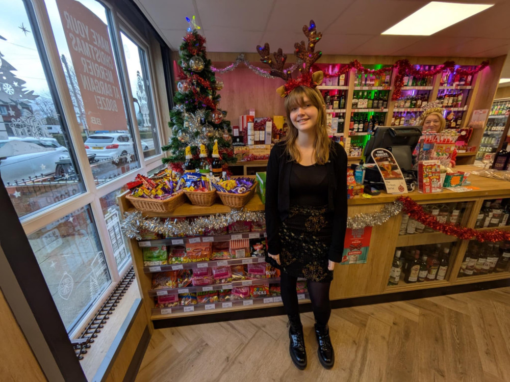 Seventeen-year-old Isla Brooks is using all her skills to raise money for the school trip. (Photo: Nub News) 