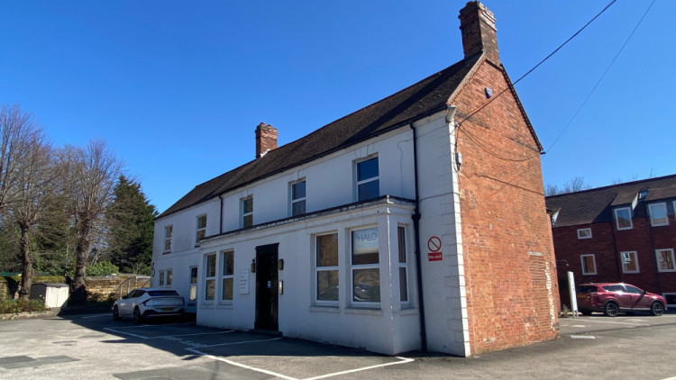 HALO Physiotherapy has launched a new oncology scar treatment service (image via KoaStudios)