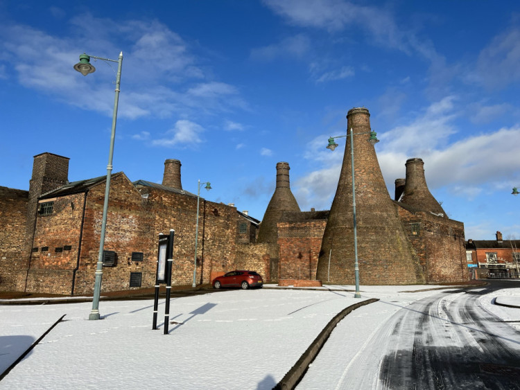 A weather warning for snow and ice has been issued for Stoke-on-Trent (image via Nub News) 