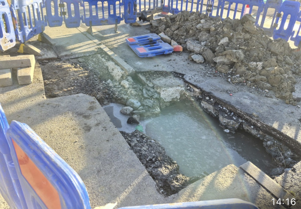 Water close to the repaired leak was frozen solid this morning. 