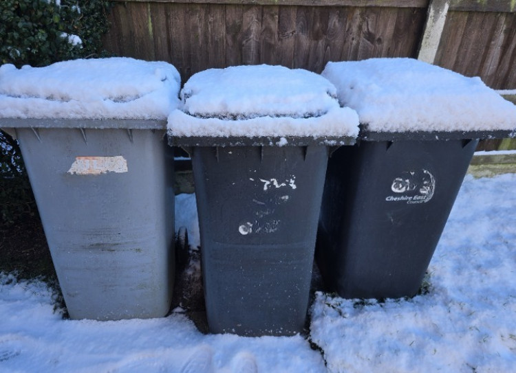 The snow has disrupted bin collections in Cheshire East (Credit: LDRS)