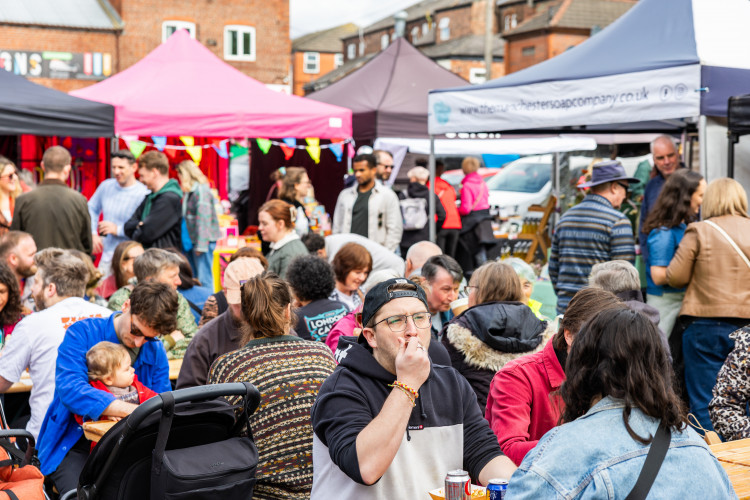Reddish Artisan Market At Broadstone Mill 