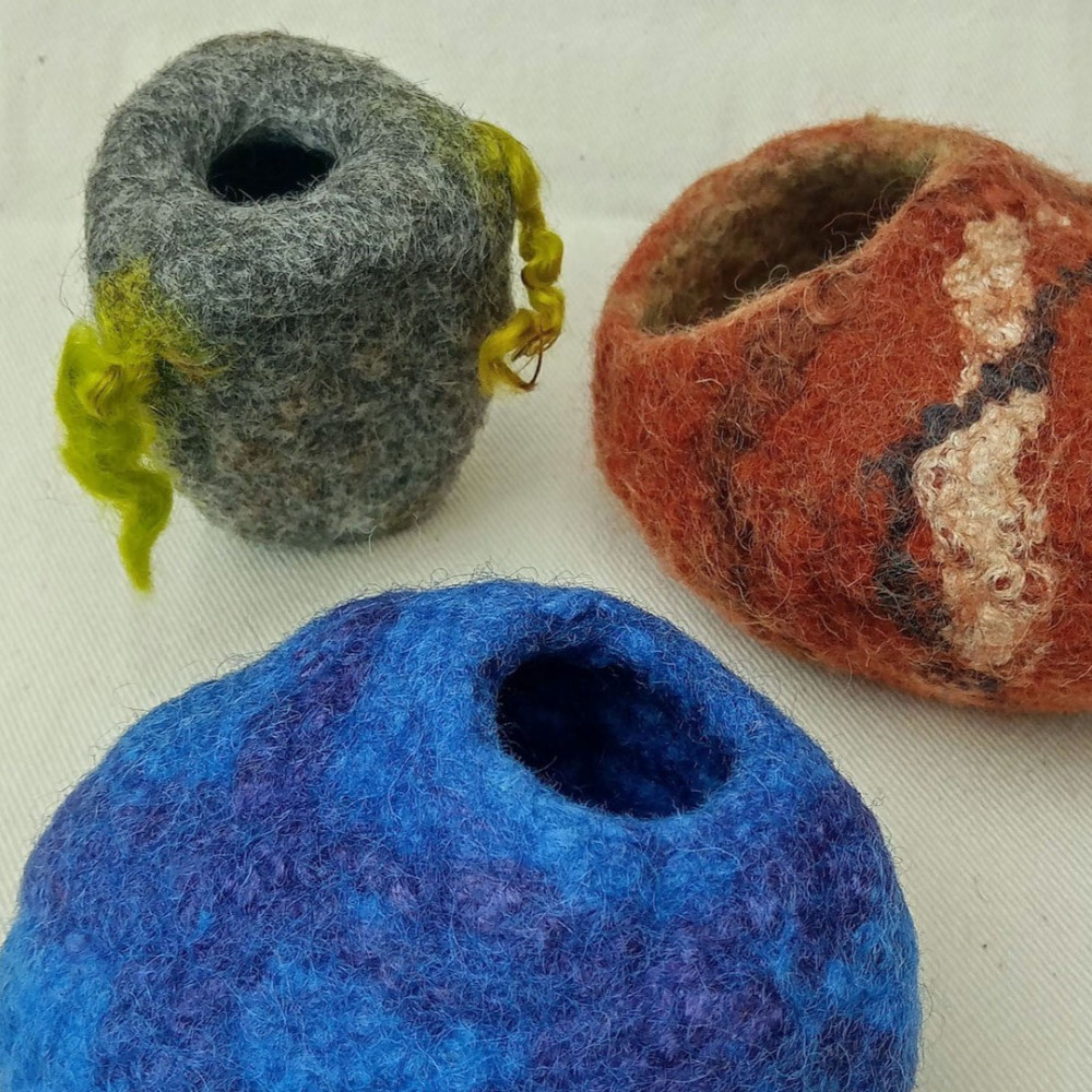 Create a Sculptural Felt Bowl: A Creative Day Just for You