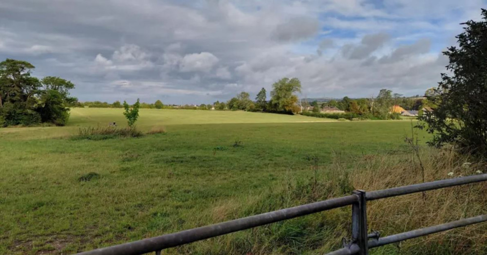 Somerset Council approves 620-home development on Duchy land, addressing pollution.