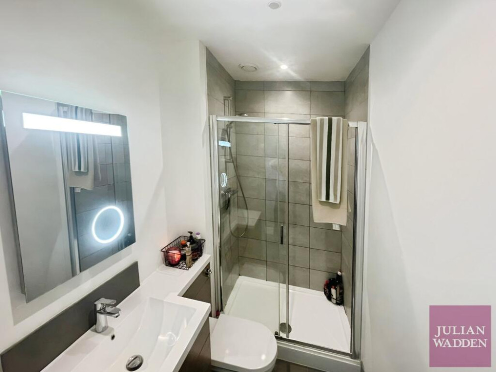 Wellington Road South, Stockport, Greater Manchester, SK4 (Image - Julian Wadden)