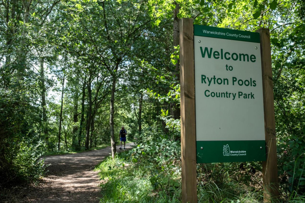 Bird flu has been identified at Ryton Pools Country Park (image via WCC)