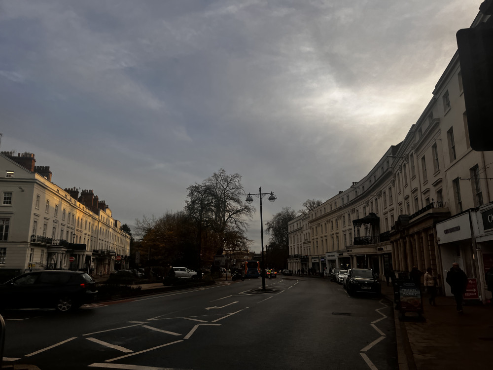 Leamington Parade will face temporary closures for three Sundays starting 22 February to repair long-out street lights (image via Nub News) 