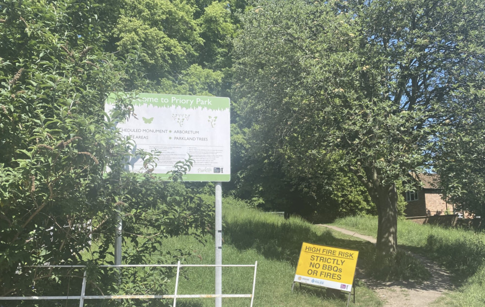 A 13-year-old boy has been arrested on suspicion of knifepoint robbery at Priory Park in Warwick (image via Nub News) 