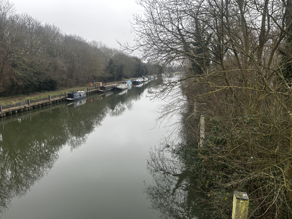 The South East Environment Agency and Surrey Police have been removing abandoned boats from the Thames at Teddington (Credit: Tilly O'Brien)