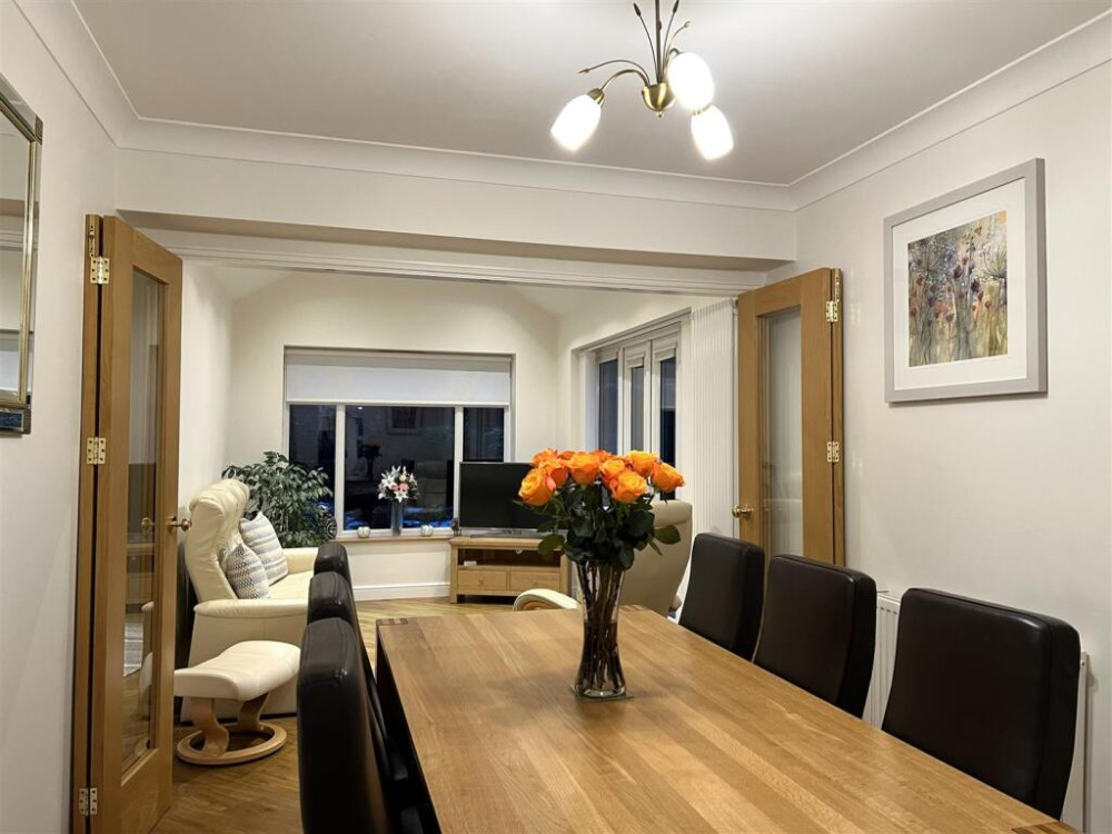 Dining area (Credit: Stephenson Browne)