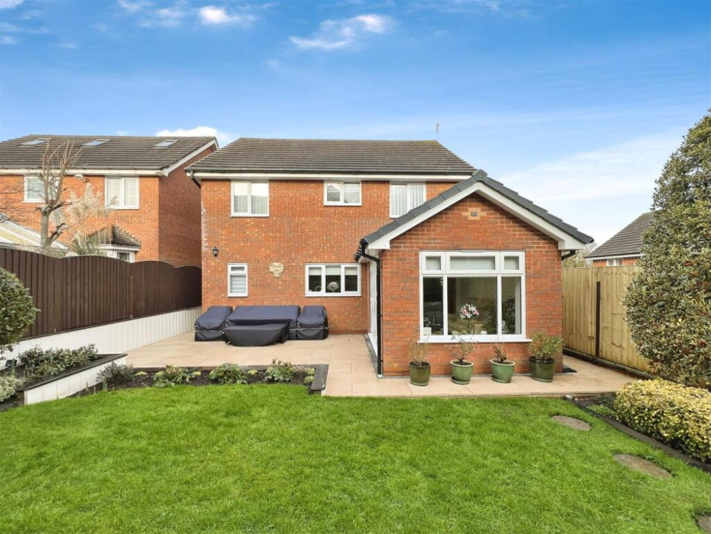 Rear garden (Credit: Stephenson Browne)