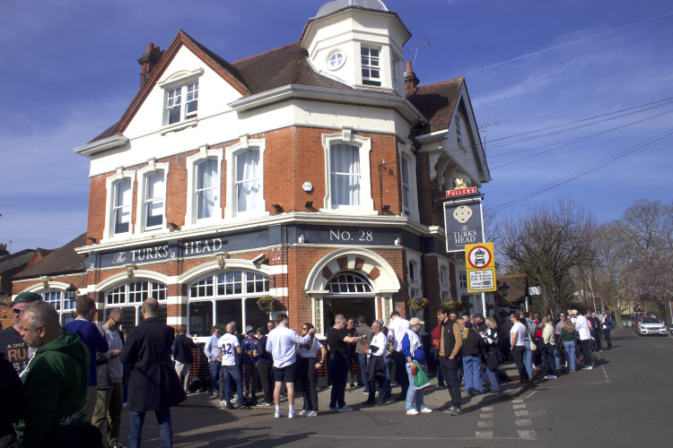 The Pub Choir event is hosted at The Turk's Head in Twickenham (credit: Nub News).