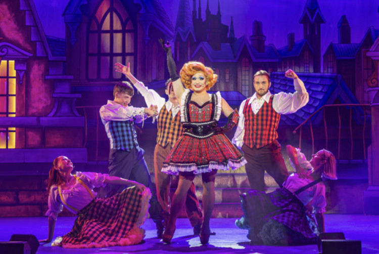 Over £13,000 raised for Warwickshire's Friendship Project during Royal Spa Centre's Peter Pan panto (image supplied)