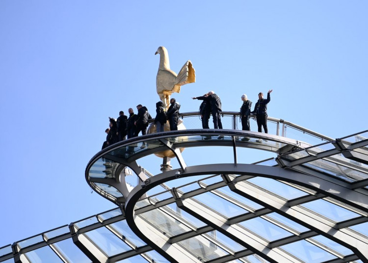Take to the skies and Skywalk with Skylarks: 14th March at Spurs Stadium