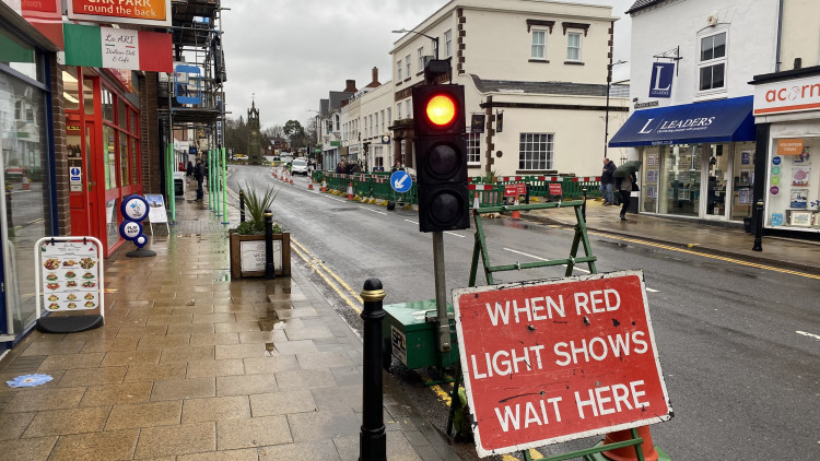 Roadworks continue along Warwick Road (image by Nub News)