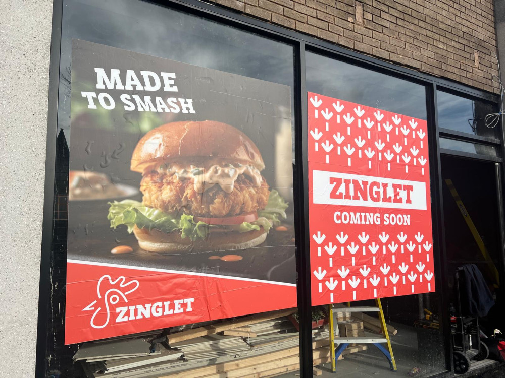 Signs for Zinglet have gone up at Silk House on Park Green (Credit: Nub News)