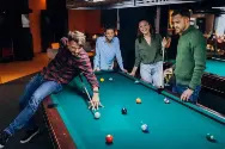 Looking for volunteers to help plan a community pool competition