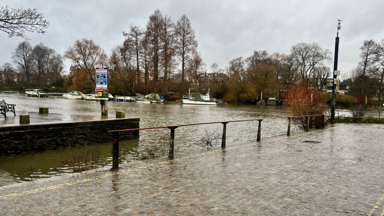 Heavy rain is forecast to hit south west London on Tuesday, 27 January with the Met Office warning of possible travel disruption (credit: Nub News).