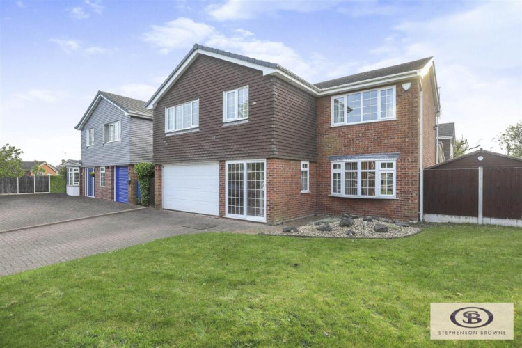 Impressive detached family home located in the desirable Langley Close in Sandbach is on the rental market. (Image - Stephenson Browne Sandbach) 