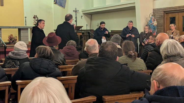 Local MP Gareth Snell addressed the meeting (image via LDRS)
