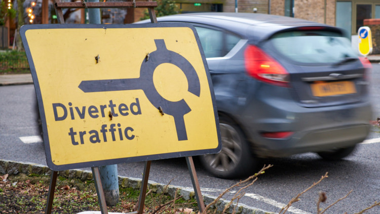 Numerous emergency roadworks this week in and around Hampton and Twickenham (credit: Nub News).