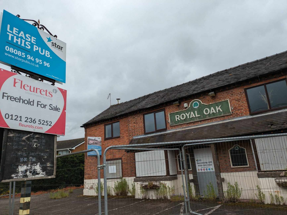 The Royal Oak in Rode Heath is reopening in April - a year after it was taken over by The Brownlow Inn near Sandbach. Photograph shows the pub as it was a year ago. Extensive renovations have taken place since then. (Photo: Nub News) 