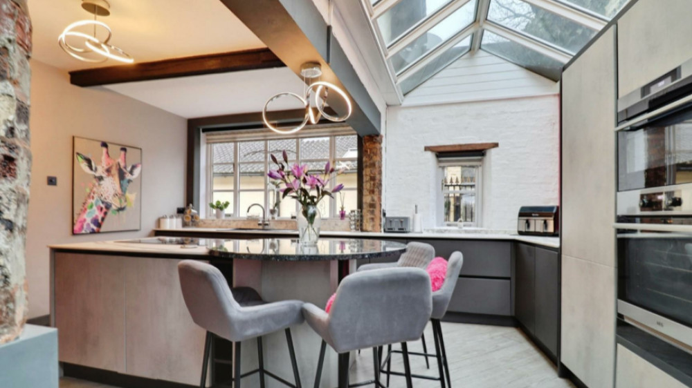 The kitchen (image via Stephenson Browne)